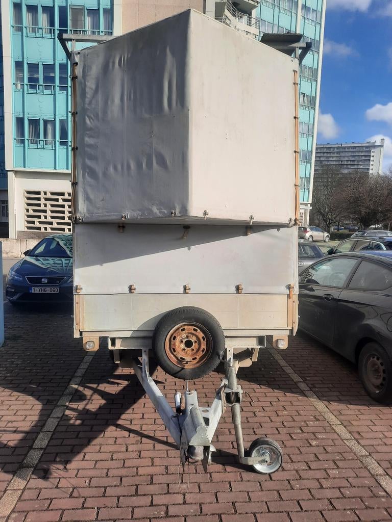 Remorque double essieux bache