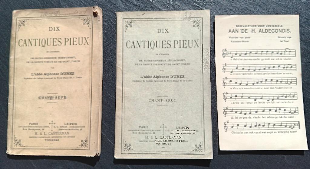 2 FRANSTALIGE BOEKJES MET 10  GODSDIENSTIGE PARTITUREN, Boeken, Muziek, Ophalen