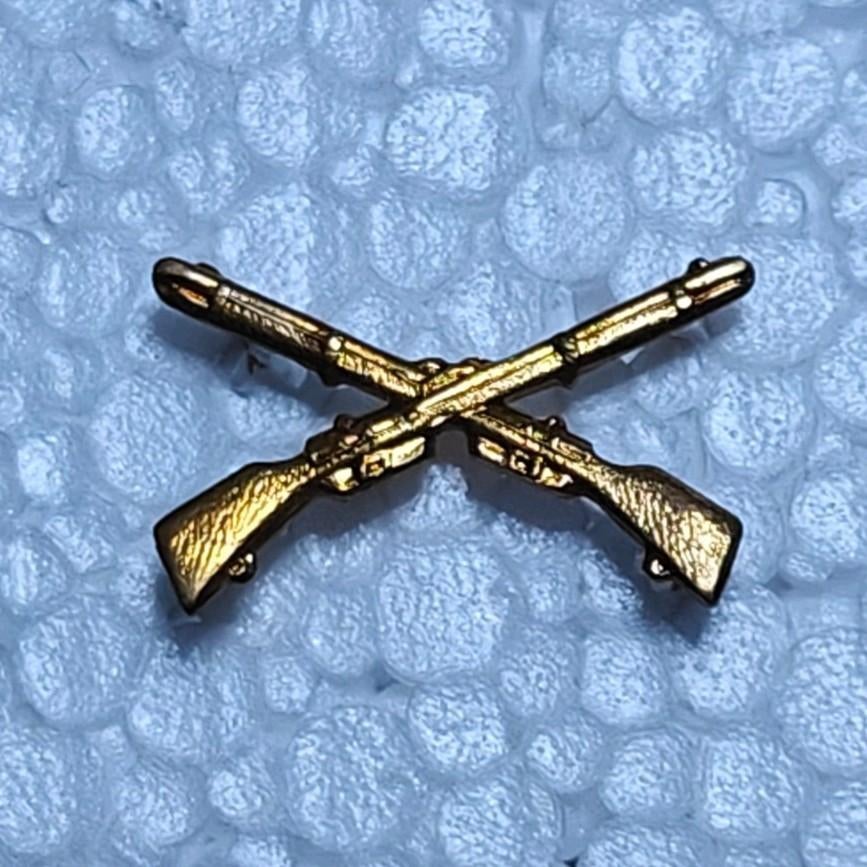 Infanterie kraag insignes Goudkleurig, Ophalen of Verzenden, Landmacht, Embleem of Badge