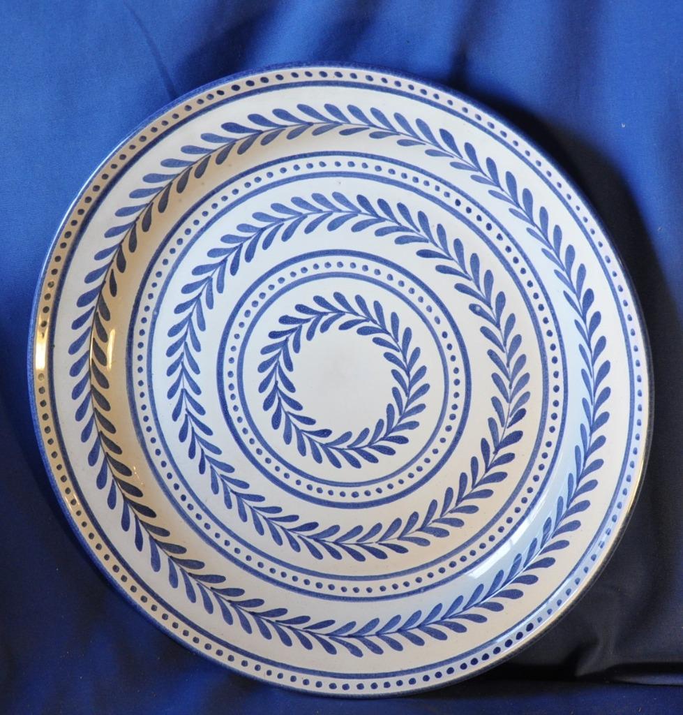 plat de service rond poterie du donjon sars la bruyère, Enlèvement ou Envoi