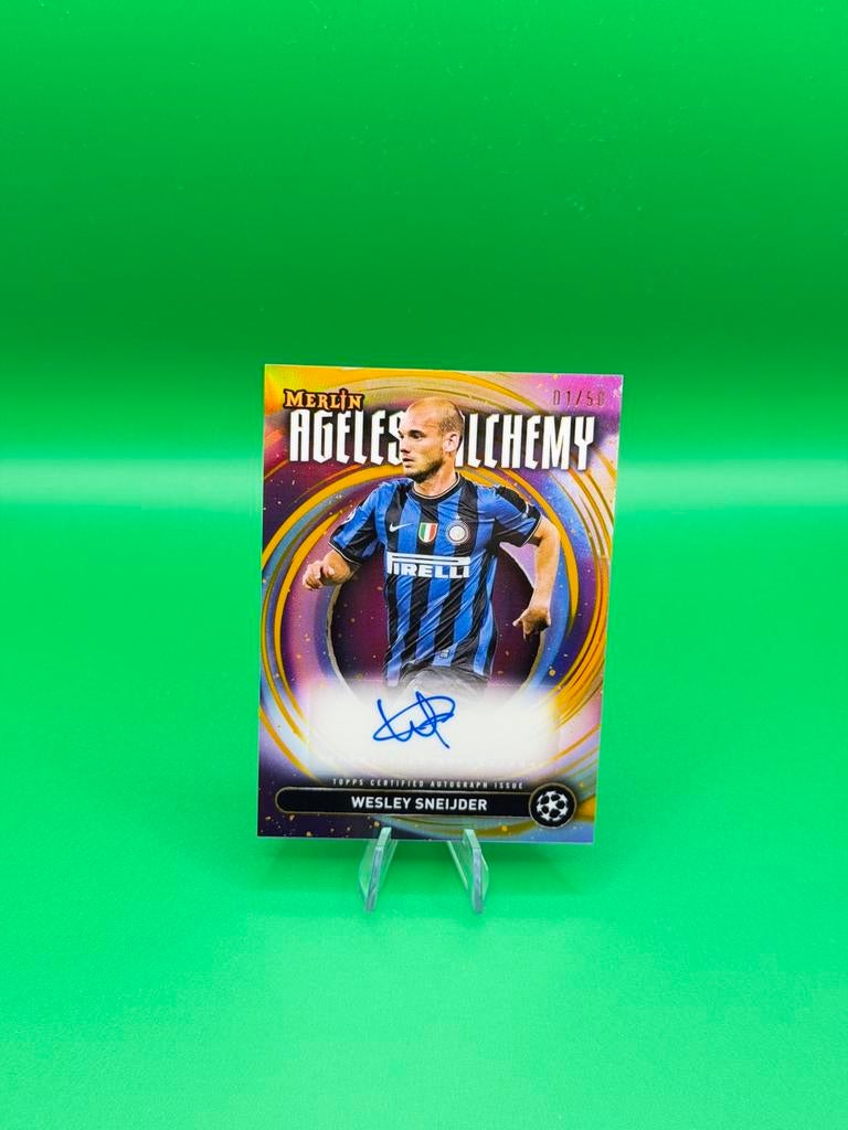 2024-25 Toppps Chrome Merlin Wesley Sneijder auto 1/50, Ophalen of Verzenden, Zo goed als nieuw, Plaatje
