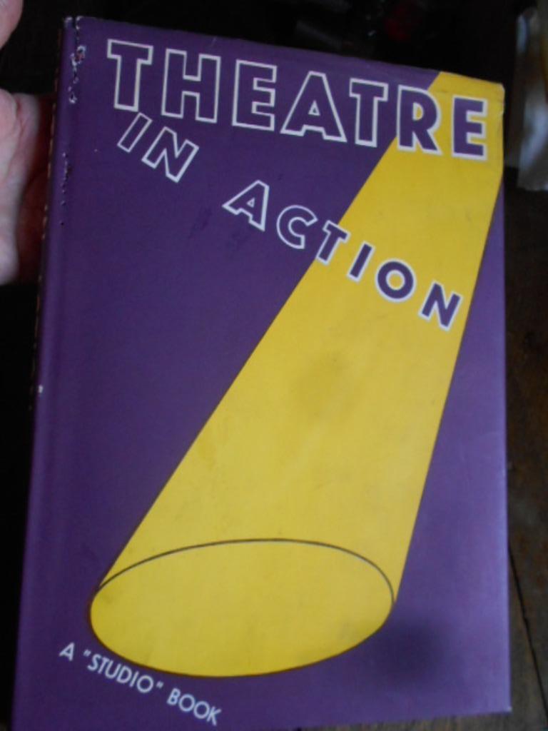 theatre in action,  geoffrey whitworth, 5 €, Boeken, Gelezen, Ophalen of Verzenden, Geoffrey whitworth, Toneel