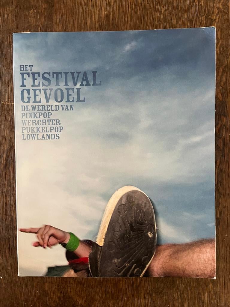 A. van Terphoven - L'atmosphère d'un festival, Enlèvement ou Envoi, A. van Terphoven