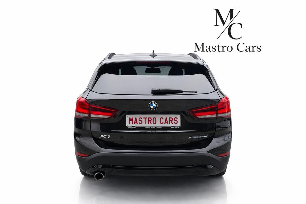 BMW X1 25XE 220pk 10/2021 84.000km Garantie, Auto's, BMW, Monovolume, Zwart, Leder, 5 zetels