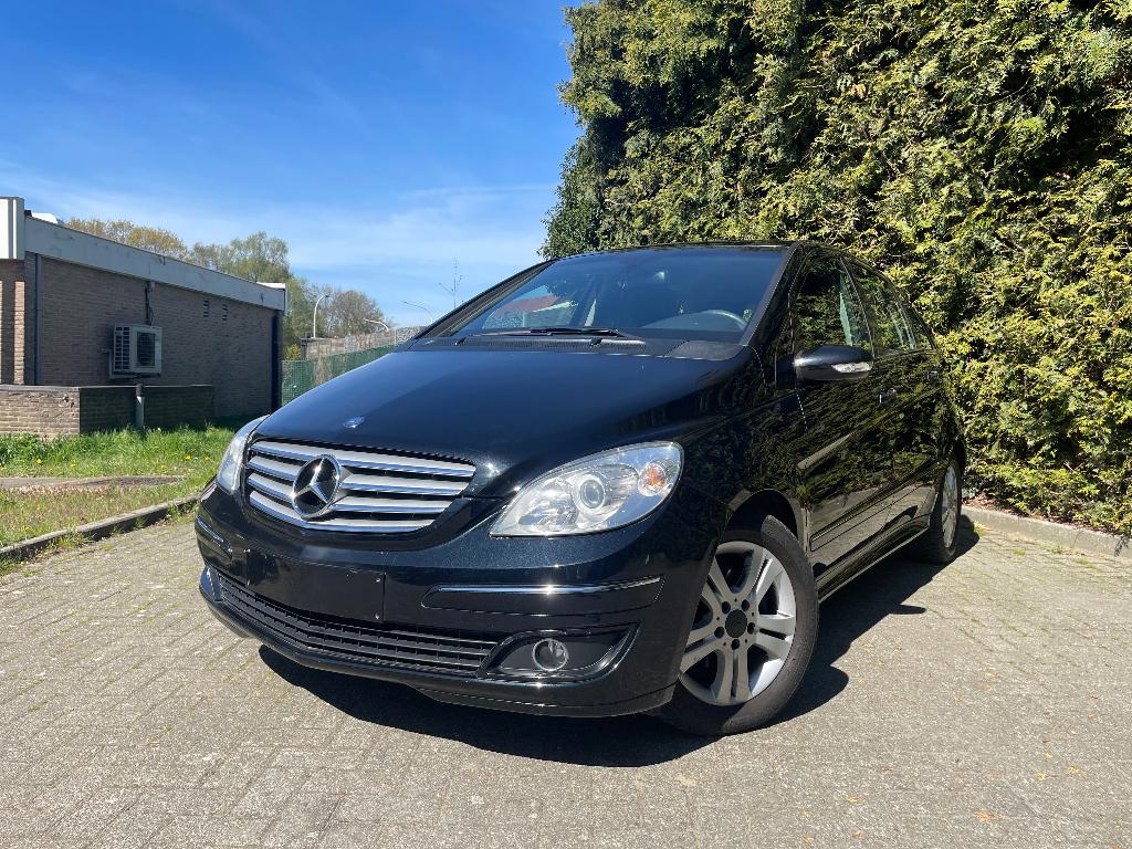 Mercedes-Benz - B170 - benzine - automaat, Auto's, Stof, Zwart, 4 cilinders, Zwart