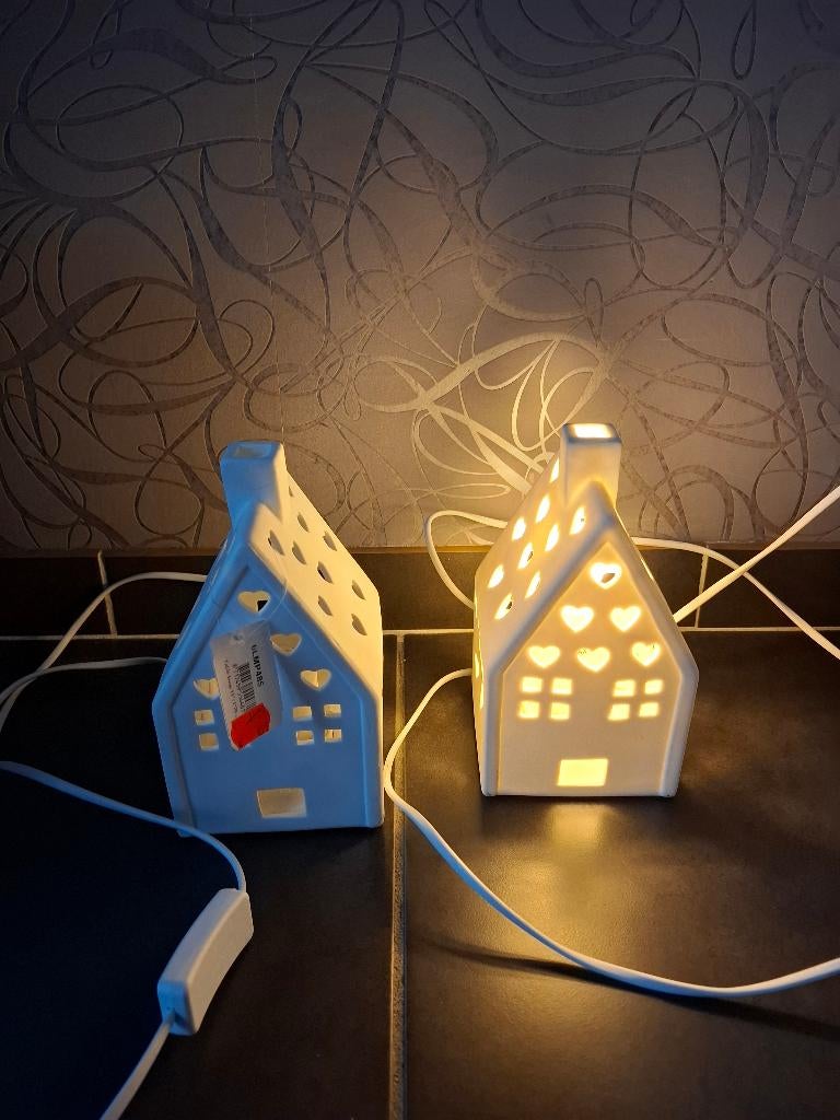 Twee stenen (tafel-)lampjes huis, Huis en Inrichting, Ophalen, Zo goed als nieuw, Overige materialen