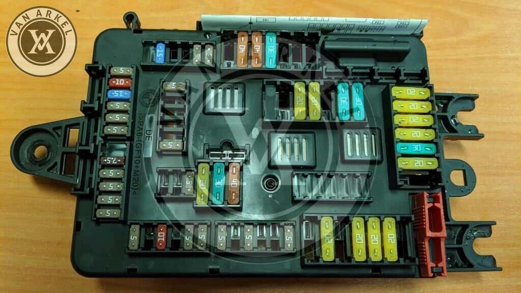 Bmw 1 Serie F20 F21 Zekeringskast Fuse Box 116D 9389070, Gebruikt, -, -, Ophalen of Verzenden