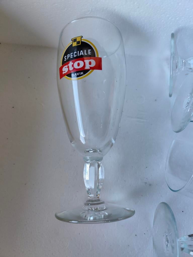 Six bouchons Bavik en verre, 3 verres de Jupiler gratuits, M, Collections, Enlèvement ou Envoi, Jupiler