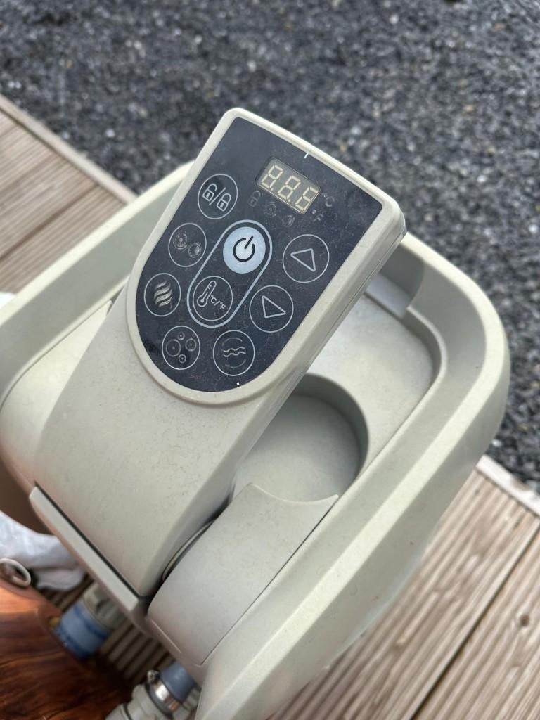 Opblaasbare jacuzzi, Tuin en Terras, Ophalen, Gebruikt, Filter, Opblaasbaar