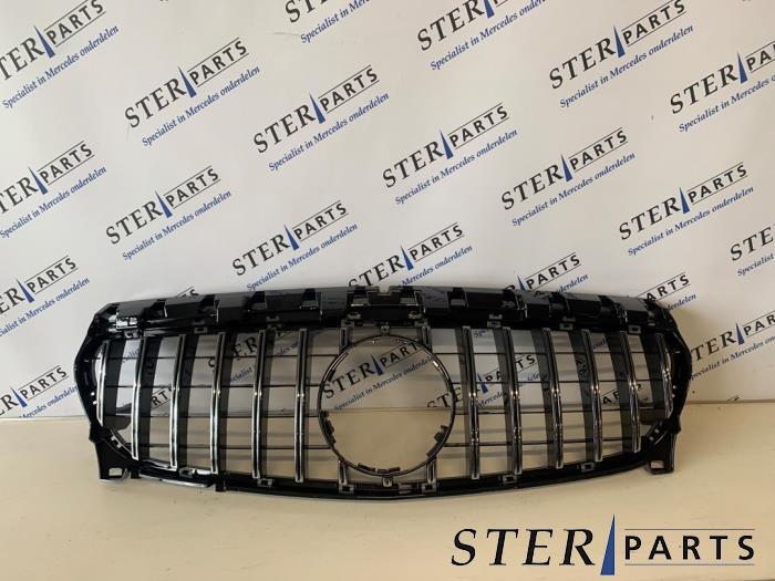 Grille van een Mercedes CLA, Auto-onderdelen, Carrosserie, Mercedes-Benz, Nieuw, 12 maanden garantie, Ophalen of Verzenden