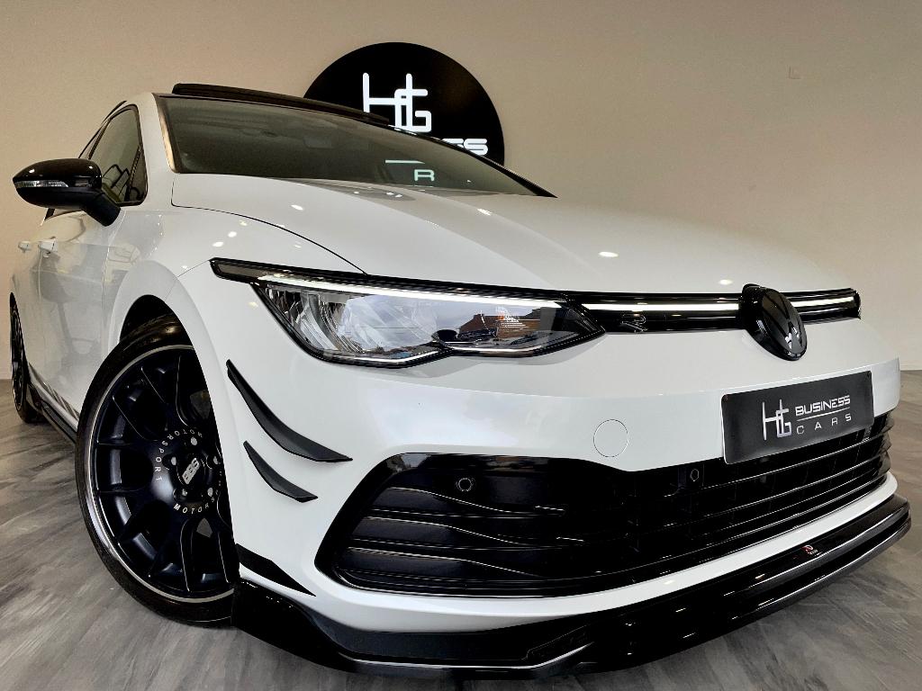 Volkswagen Golf 1.5 TSI/ LOOK R/ TOIT OUVRANT/ MAXTON DESIGN, Voorwielaandrijving, 1498 cc, 4 cilinders, Wit