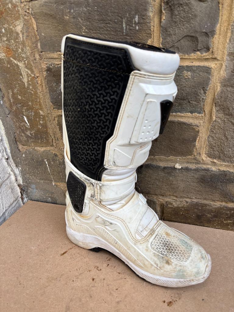 Bottes ufo blanche, Motos, Ufo, Femmes, Seconde main, Vêtements de motocross
