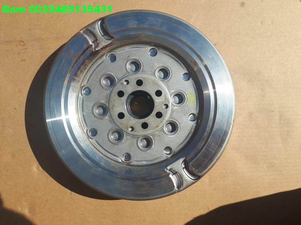 04e105266p golf 7 gte vliegwiel a3 8v e tron a3 e-tron, Fabrikant BV, Gebruikt, Info@fabrikant.eu, Fabrikantstraat 1
1000 AA  Amsterdam, NL