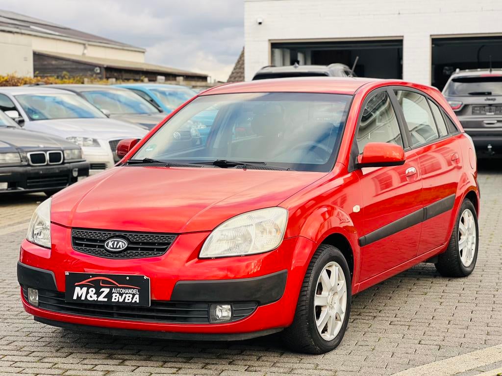 Kia Rio 1.6i Benzine * 150.000 Km * Airco * 5 Deurs, Auto's, Kia, 1600 cc, Bedrijf, Handgeschakeld, 5 deurs