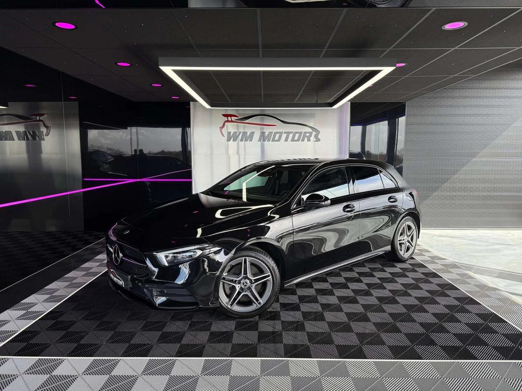 Mercedes-Benz A-CLASS 250 A 250 e AMG-LINE // Led Ambiance, Auto's, Automaat, Gebruikt, 4 cilinders, Zwart