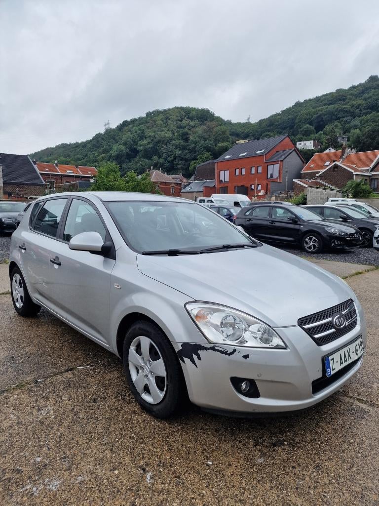 Kia Ceed 1.4i // Bruit moteur VENTE EXPORT, Argent ou Gris, Entreprise, Boîte manuelle, Capteur de stationnement