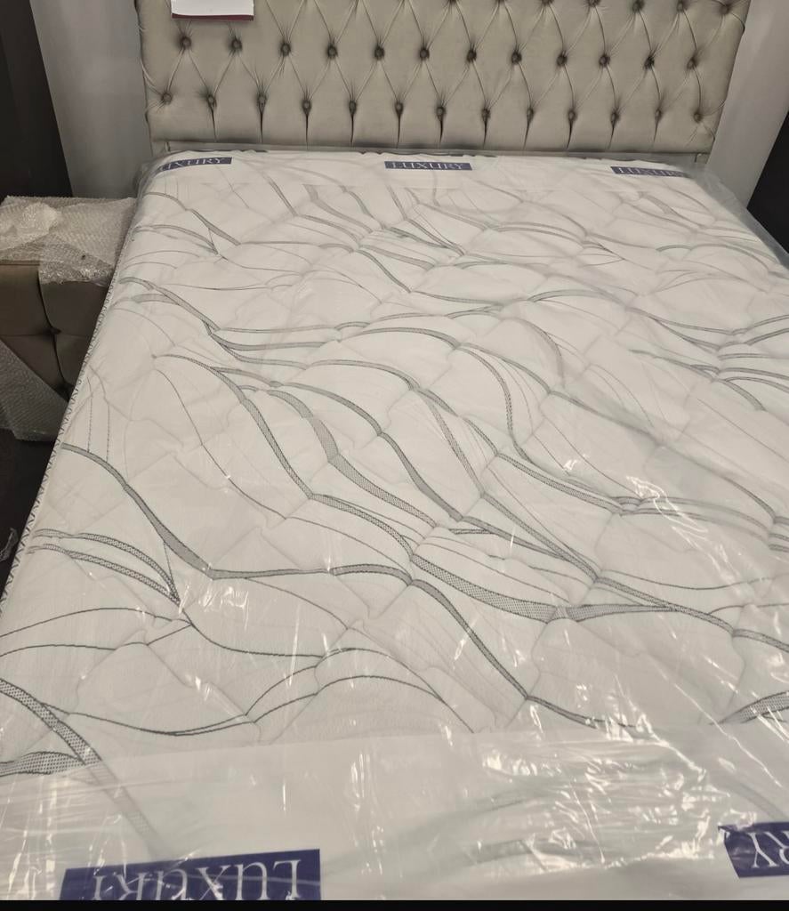 nieuw bed 160x200 cm met matras en opslagruimte, Ophalen, Zo goed als nieuw, Tweepersoons, Matras