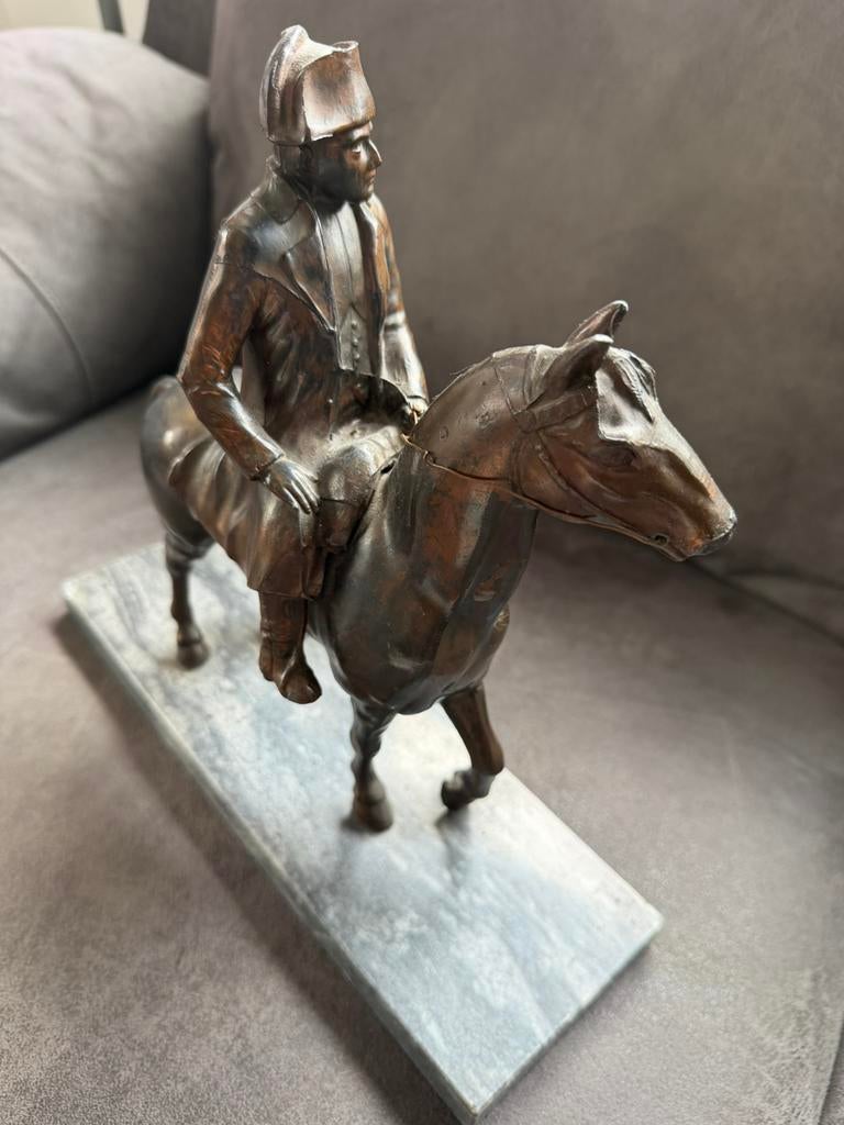 Bronzen beeld Napoleon te paard, Enlèvement, Bronze