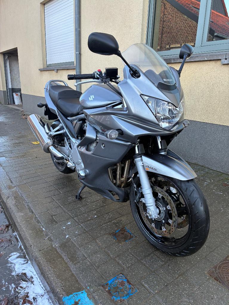 Suzuki bandit 1250, Motoren, Motoren | Suzuki, 4 cilinders, Motorrijbewijs A, Particulier, Meer dan 35 kW