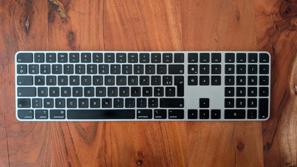 Apple Magic Keyboard with touch Id, Azerty, Comme neuf, Sans fil, Apple