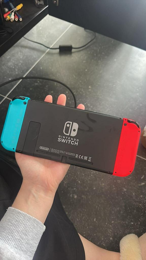 Switch 1 te koop met spelletjes, Enlèvement ou Envoi, Comme neuf
