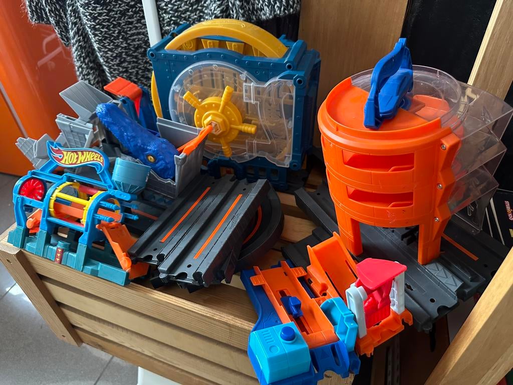 Hotwheels racebaan, Enlèvement, Comme neuf, Circuit