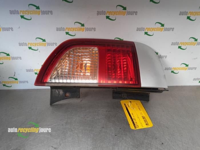 Feu arrière gauche d'un Ssang Yong Kyron, -, -, 3 mois de garantie, Utilisé