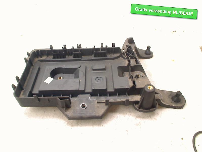 BAC A BATTERIE Volkswagen Golf VI (5K1) (1K0915333), Autos : Pièces & Accessoires, Utilisé, De Bloemendaal 21 21
5221 EB  'S HERTOGENBOSCH, NL