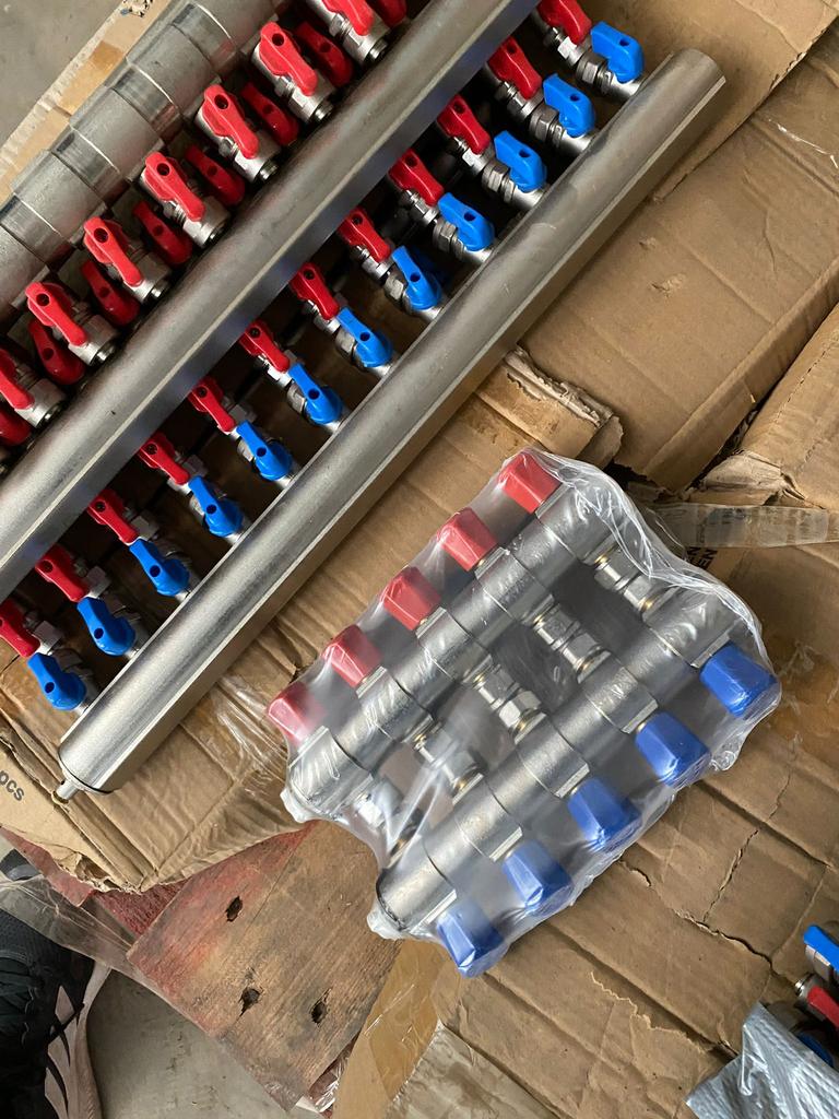 Collecteur / Nourrice pour chauffage, Enlèvement ou Envoi, Comme neuf