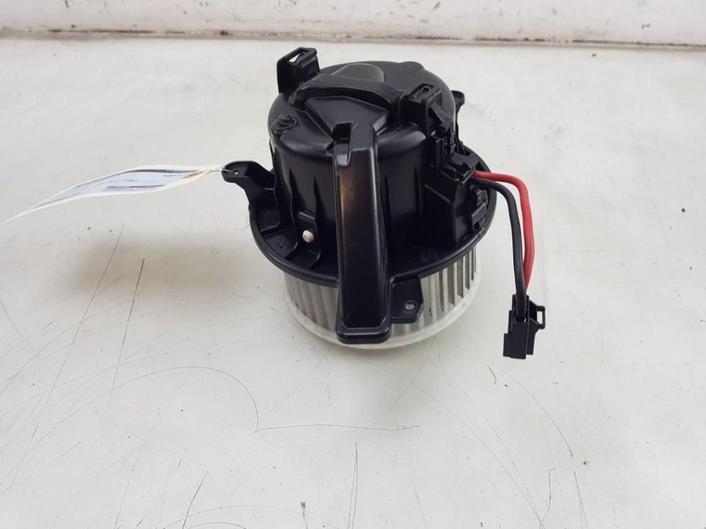 KACHEL VENTILATORMOTOR Volkswagen Polo VI (AW1), Gebruikt, Volkswagen