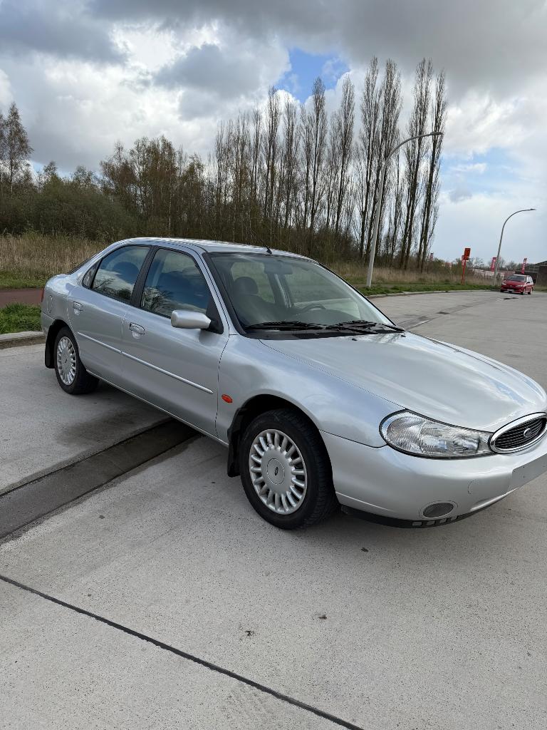Ford Mondeo Benzine **078.300**Km Reeds Gekeurd v Verkoop, Auto's, Ford, Mondeo, Bedrijf, Onderhoudsboekje, Te koop