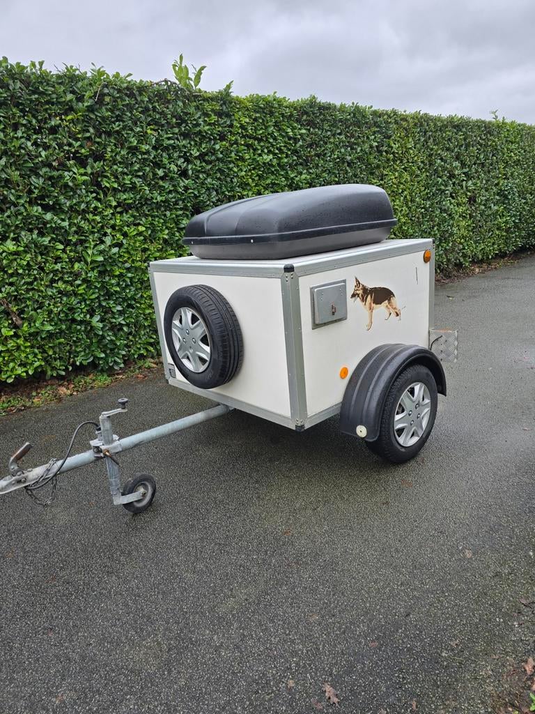 Honden aanhangwagen, Ophalen