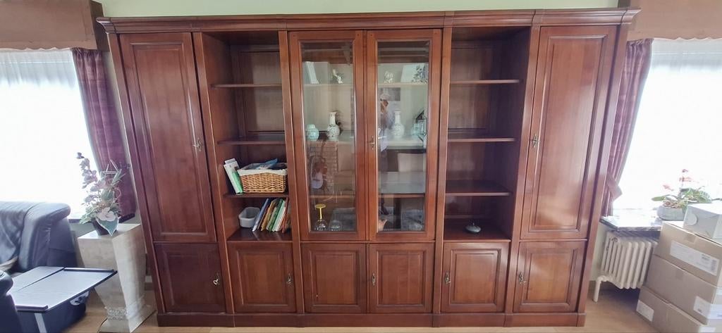 Wandkast in massief kerselaar, Antiek en Kunst, Ophalen