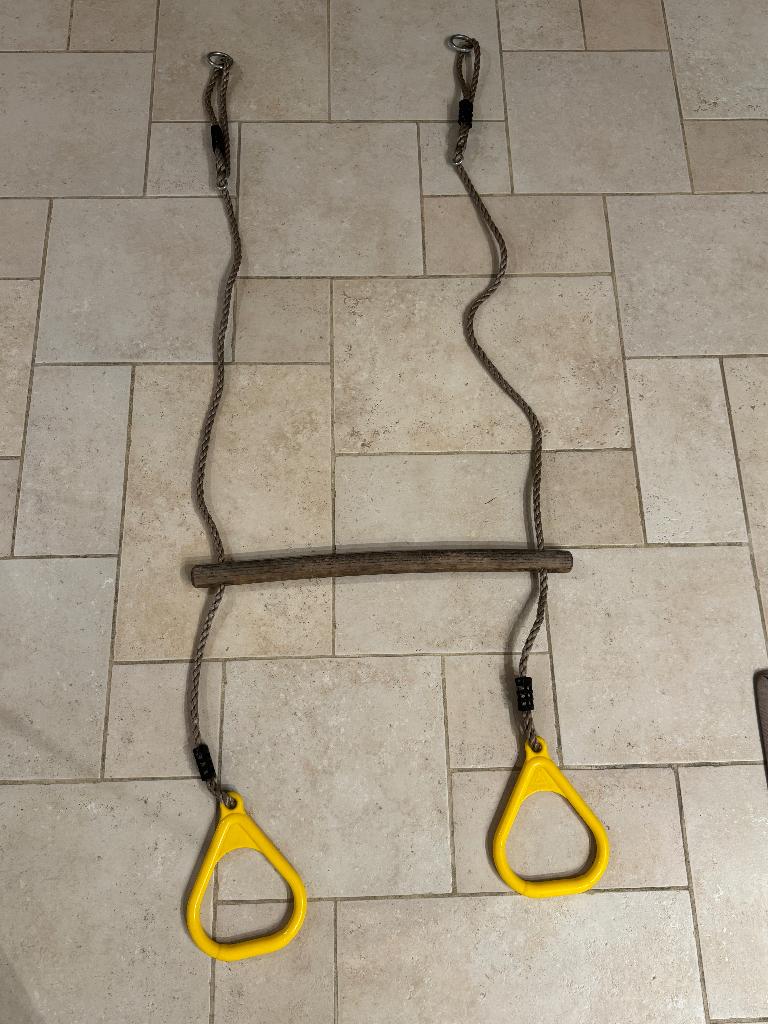 Trapèze et anneaux pour balançoire, Enlèvement, Utilisé, Balançoire