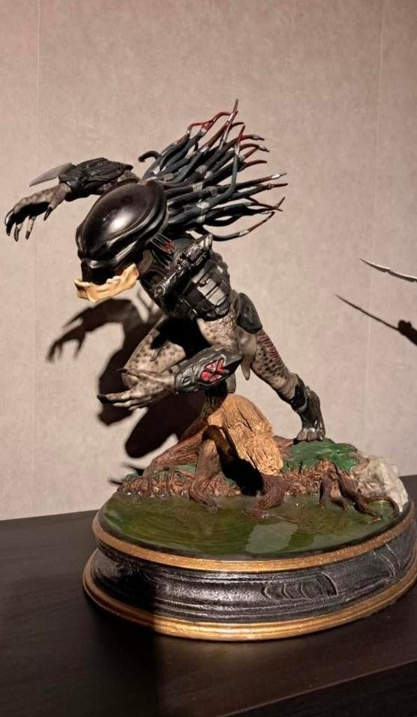 Sideshow predator berserker, Ophalen