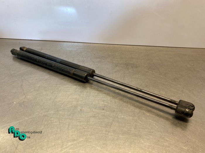 Set Gasdempers Achterklep van een Opel Zafira B (Zafira B 05, Auto-onderdelen, Gebruikt, -, -, Opel