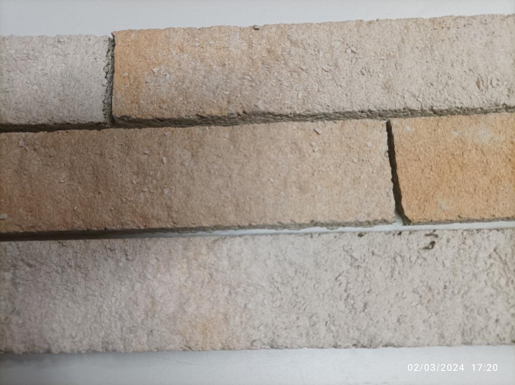 Bakstenen om te plakken, Ophalen, Nieuw