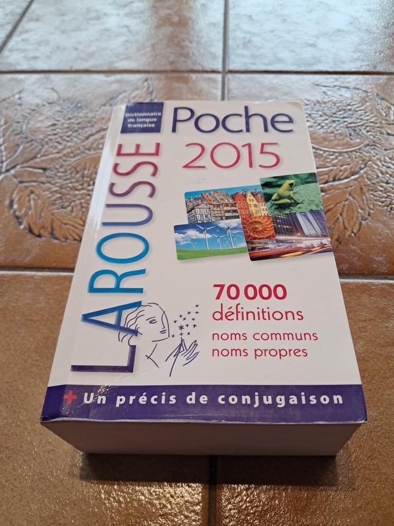 Dictionnaire de poche Larousse 2015, Livres, Larousse, Enlèvement ou Envoi, Utilisé, Français