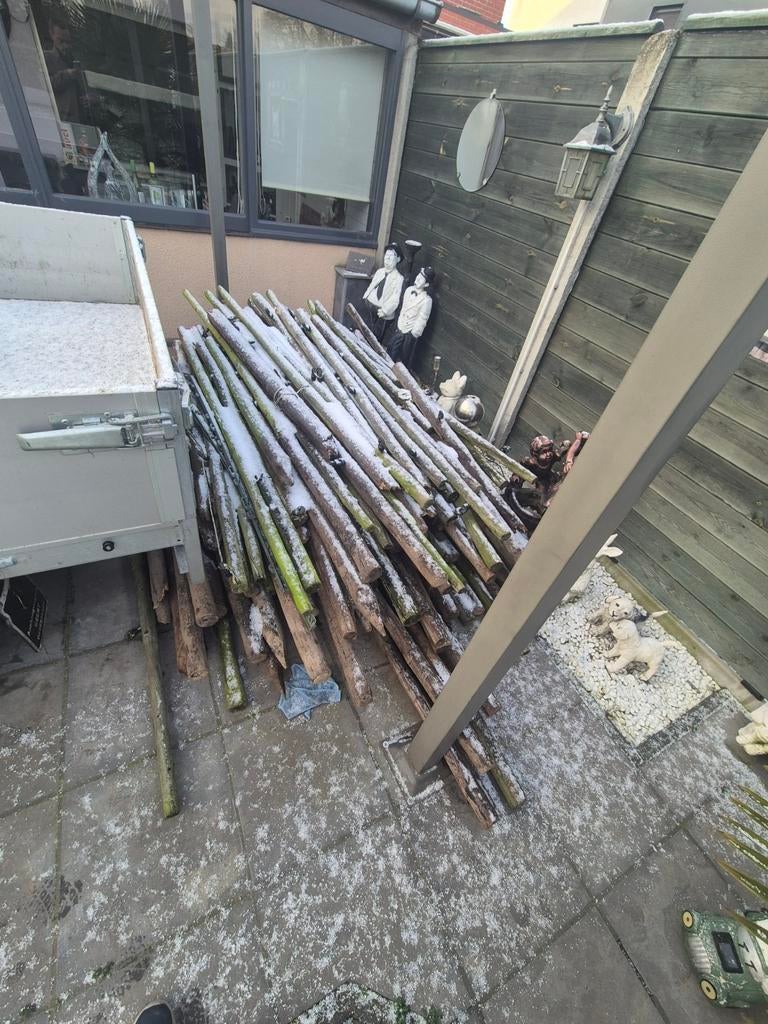 Weide palen 3€ per stuk mag uit gezocht worden, Dieren en Toebehoren, Stalling en Weidegang