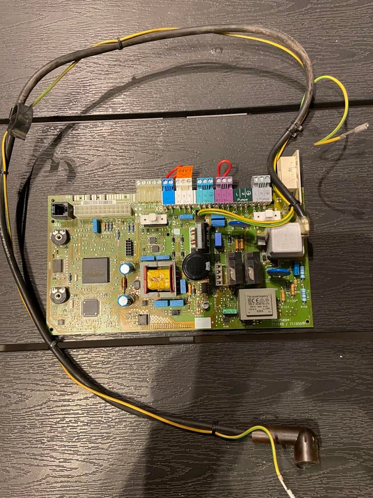 Onderdeel Vaillant printplaat, Doe-het-zelf en Bouw, Ophalen of Verzenden, Zo goed als nieuw