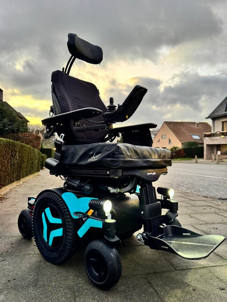 Fauteuil électrique Permobil Excellent état Chaise roulante, Divers, Chaises roulantes, Enlèvement ou Envoi, Pliant, Neuf, Fauteuil roulant électrique