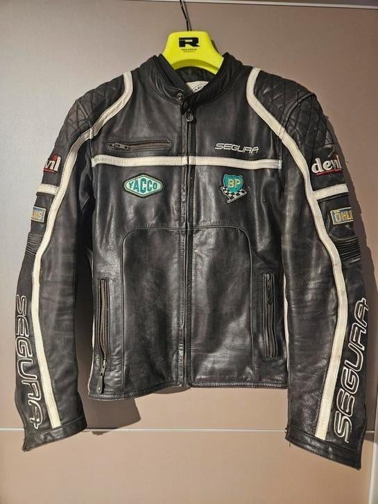 Leren motorjack, Ophalen