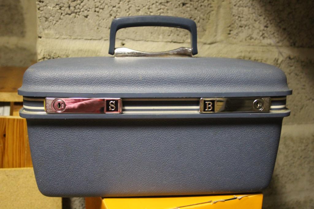 Beauty case Samsonite, Bijoux, Sacs & Beauté, Boîtes de maquillage & Beauty case, Enlèvement, Comme neuf, Bleu, Rigide