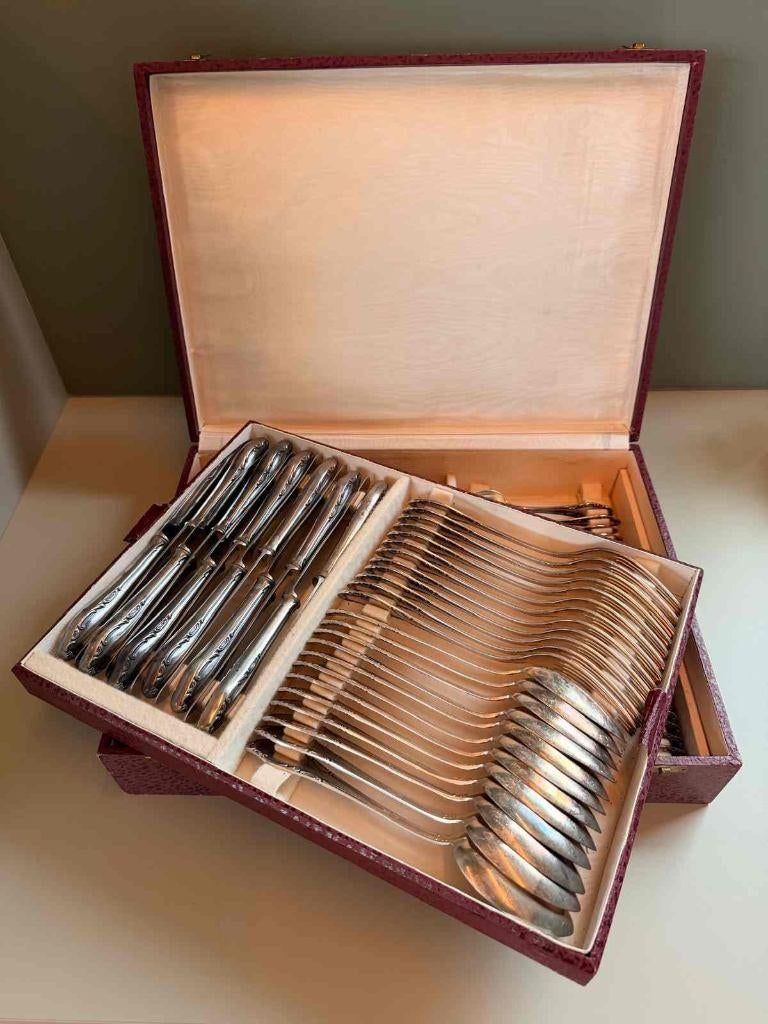 oud verzilverd bestek, Ophalen