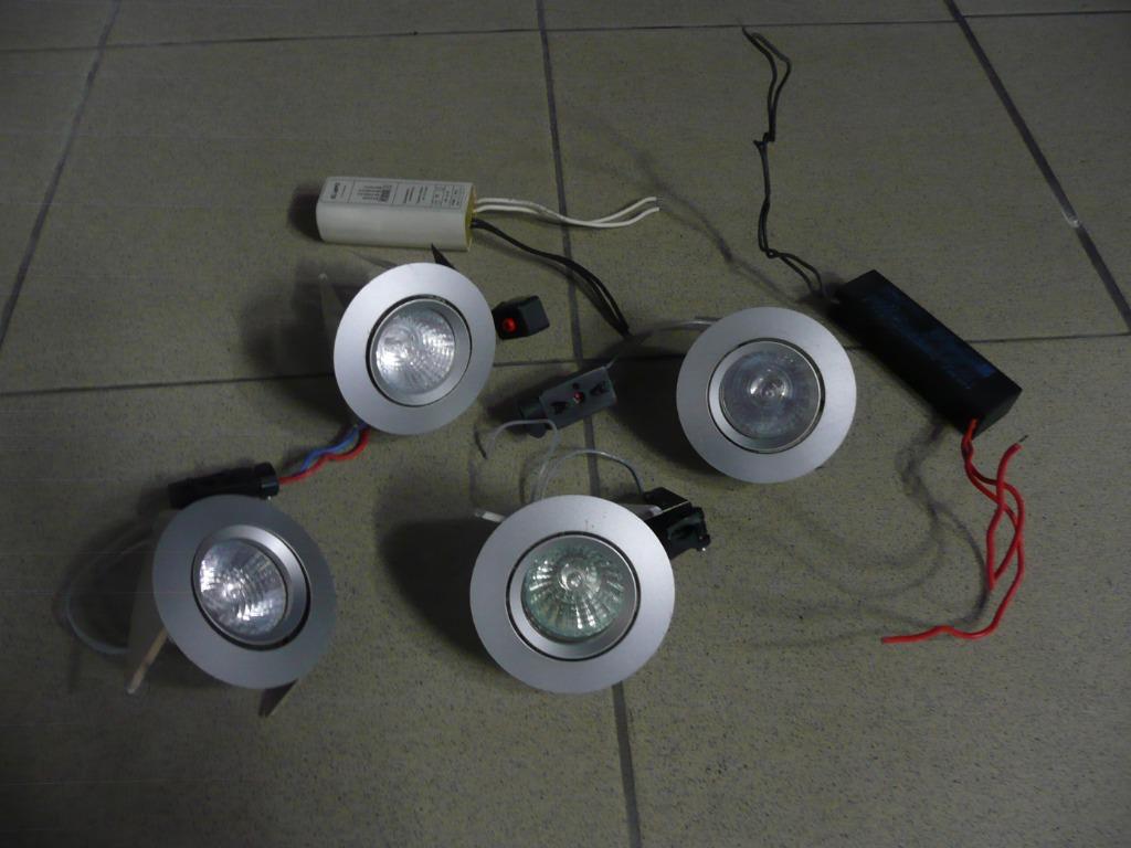 4 identieke Spotsverlichting Delta Light, Ophalen of Verzenden, Zo goed als nieuw, Metaal of Aluminium, Plafondspot of Wandspot