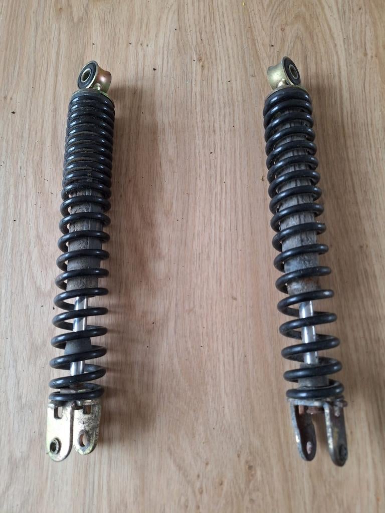 Différents ressorts arrière et ressorts avant de scooter 50c, Enlèvement ou Envoi