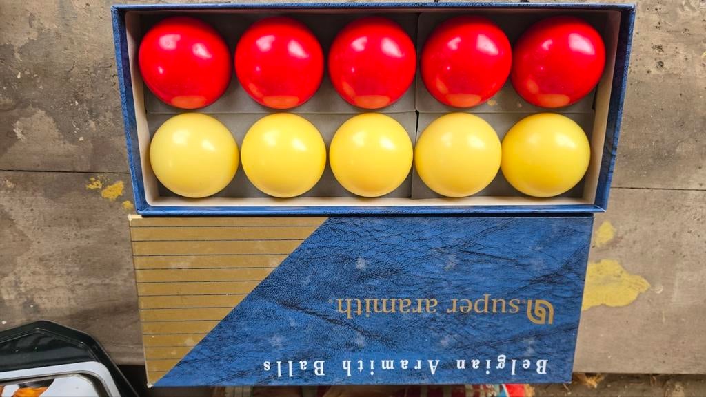 Biljartballen, Sport en Fitness, Biljarten en Poolen, Ophalen of Verzenden, Zo goed als nieuw