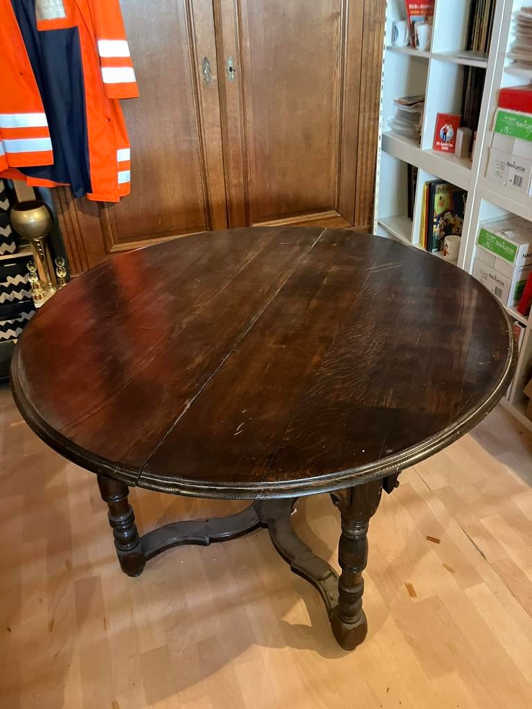 Table ronde en chêne, Antiquités & Art, Enlèvement