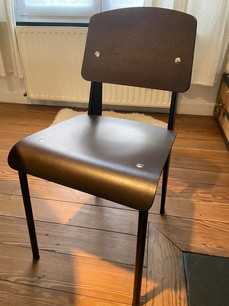 Chaise Vitra Jean prouvé authentique, Huis en Inrichting, Ophalen, Zwart, Twee