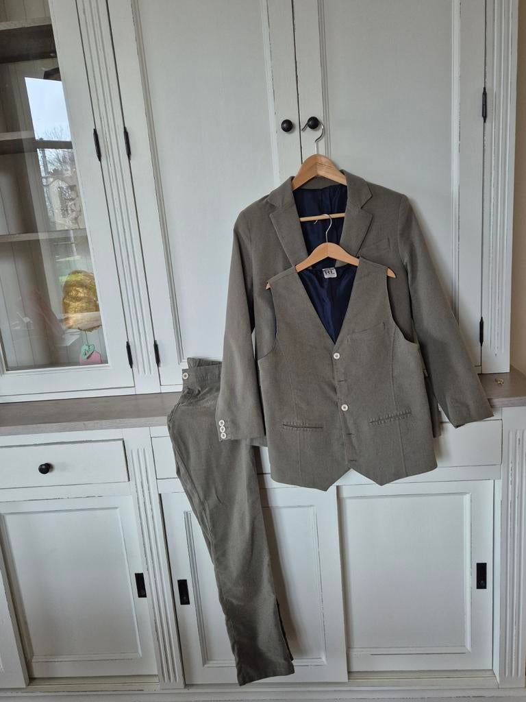 Communie jongen Red Limit, Ophalen